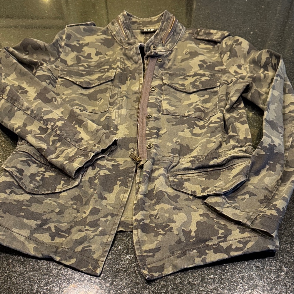 Women’s Camouflage Jacket